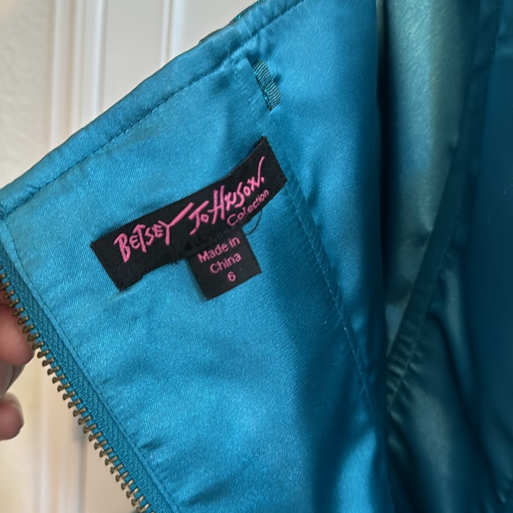 Betsey Johnson vintage cocktail dress - Picture 8 of 8